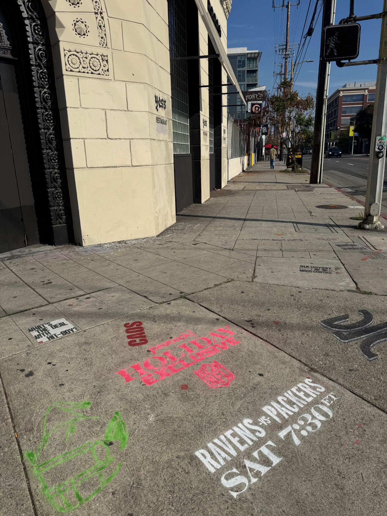 Stencil 15.4 Mateo St 7 Th St